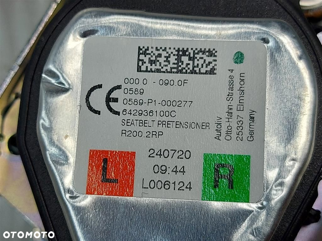Pas bezpieczeństwa tył tylny prawy Ford Kuga III MK3 LV4BS611B68AE LV4B-S611B68-AE - 3