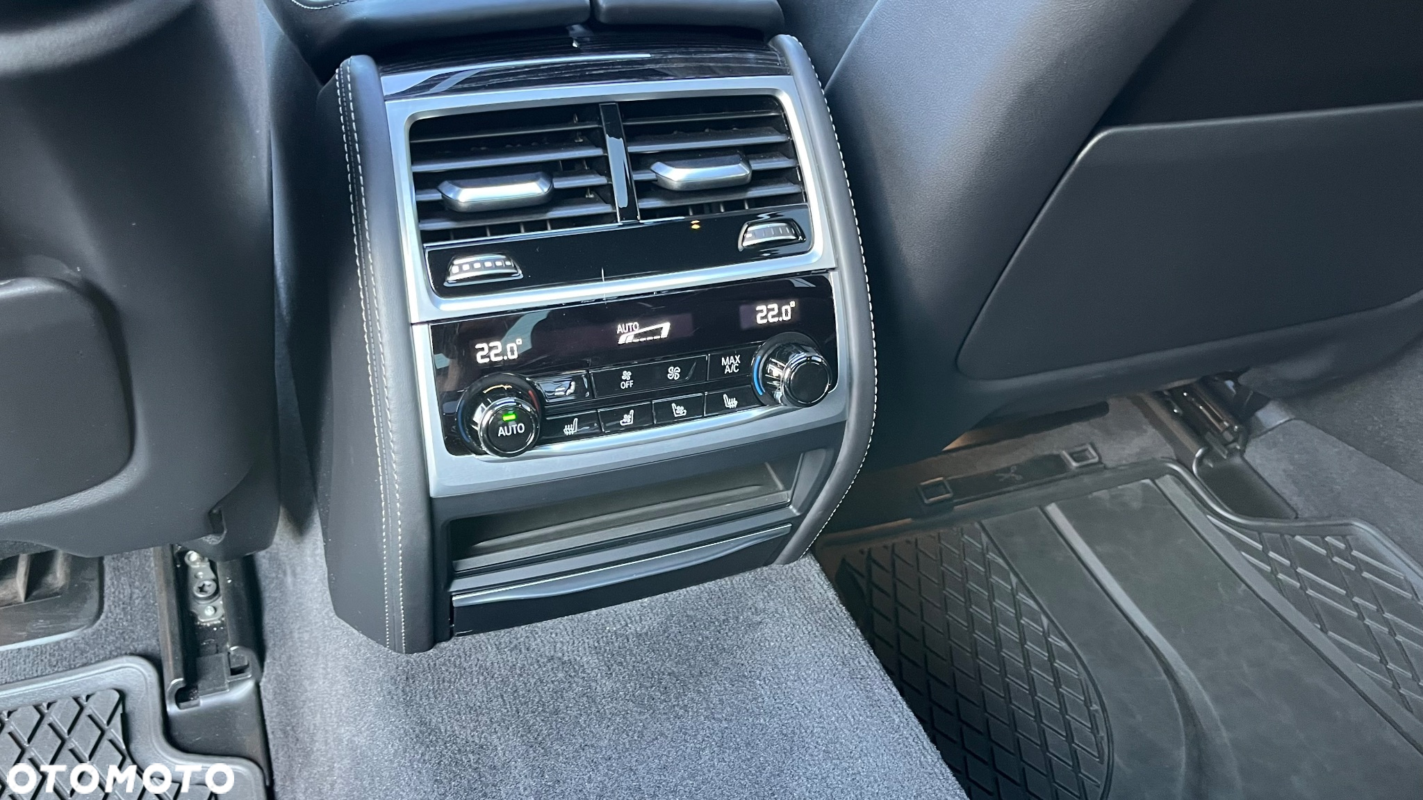 BMW Seria 7 740Ld xDrive sport - 26