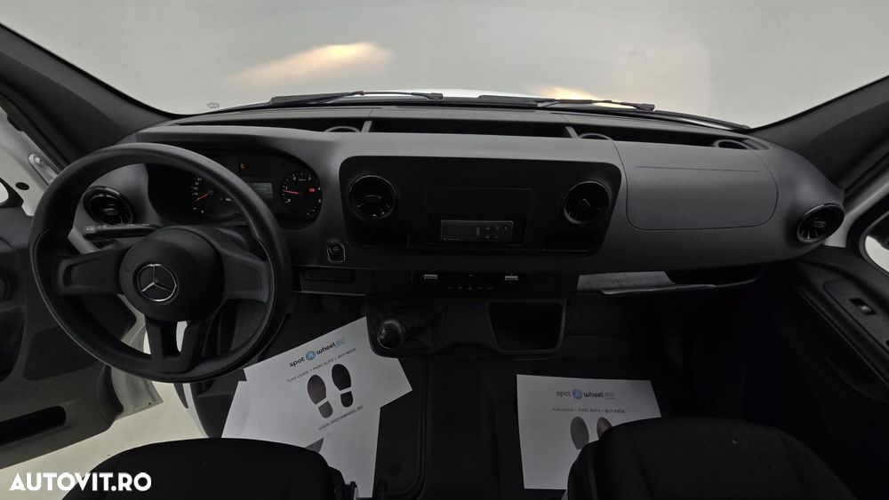 Mercedes-Benz Sprinter - 15