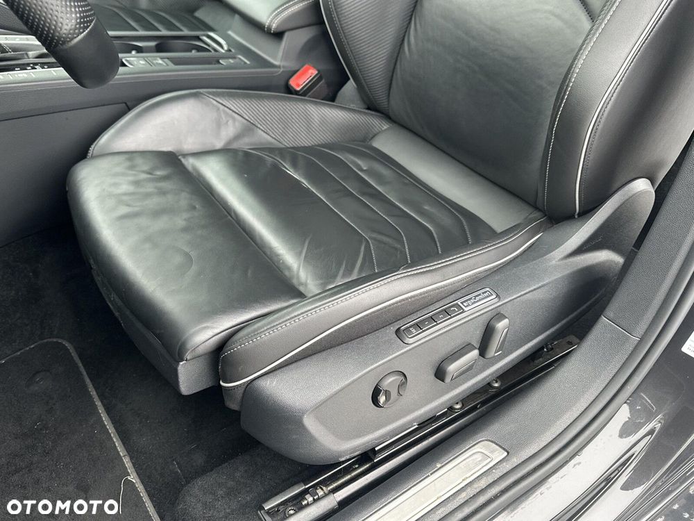 Volkswagen Arteon 2.0 TDI 4Motion R-Line DSG - 15