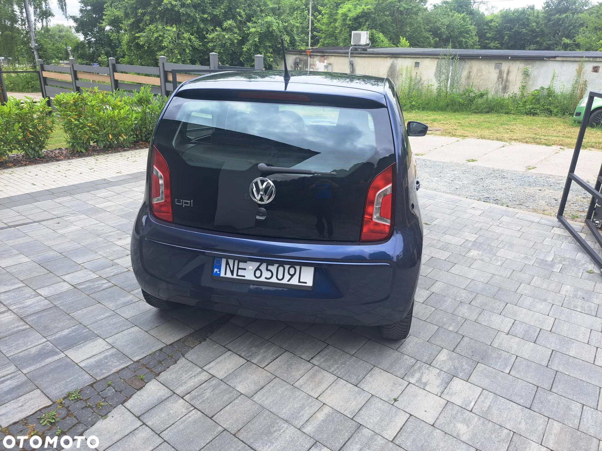 Volkswagen up! (BlueMotion Technology) ASG move - 7