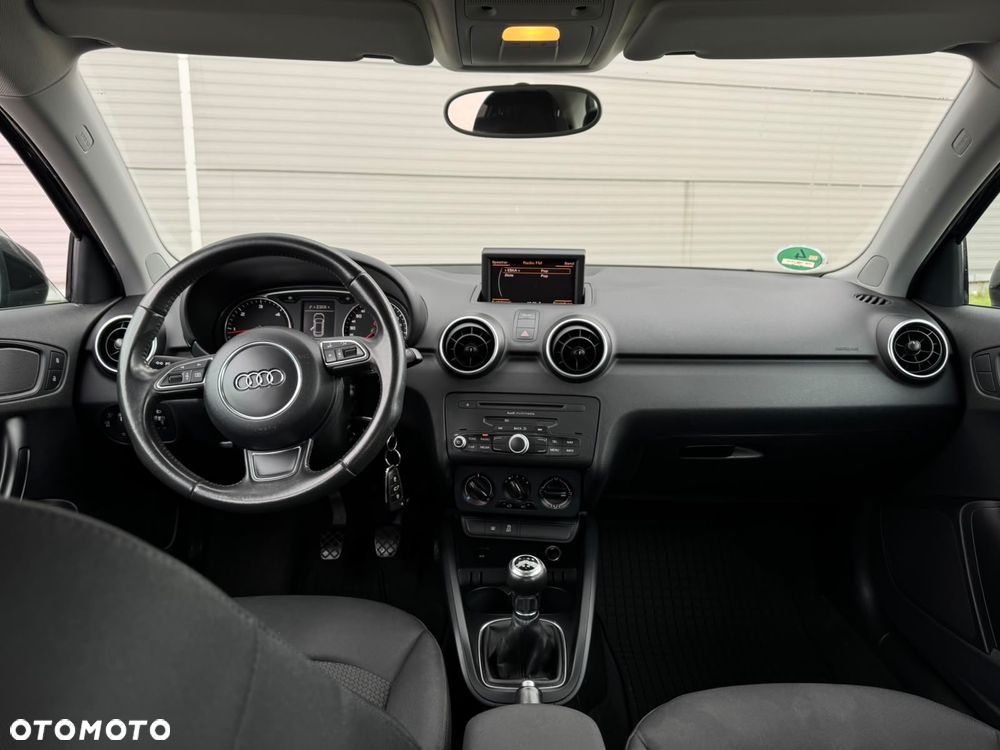Audi A1 Sportback 1.6 TDI Attraction - 2