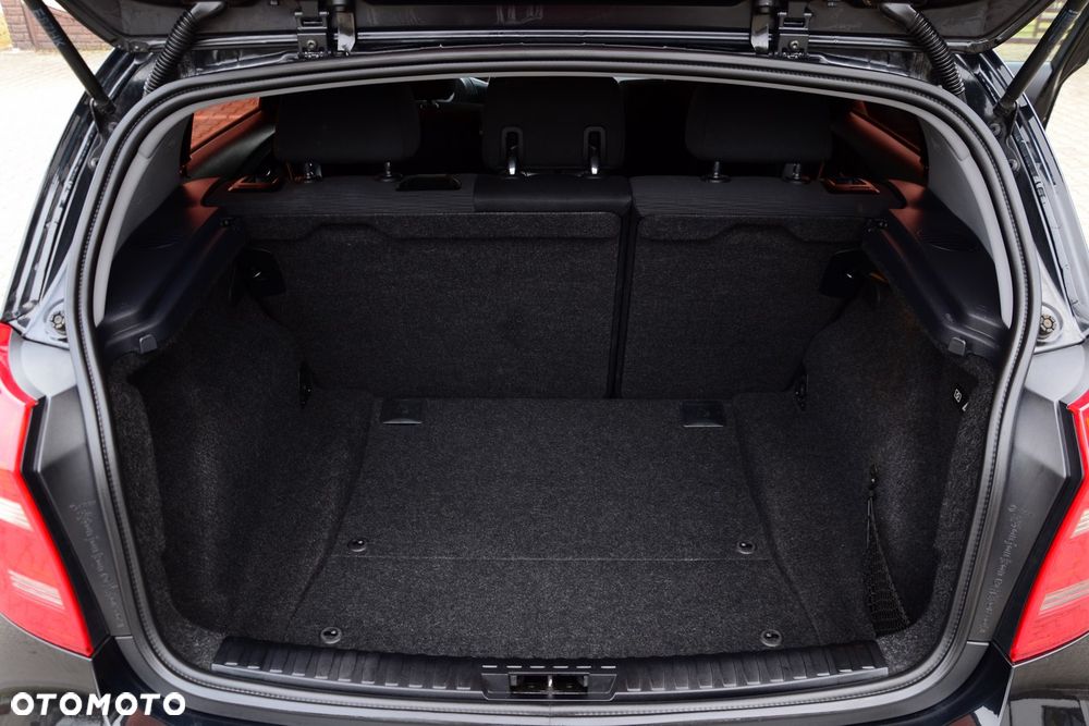 BMW Seria 1 - 29