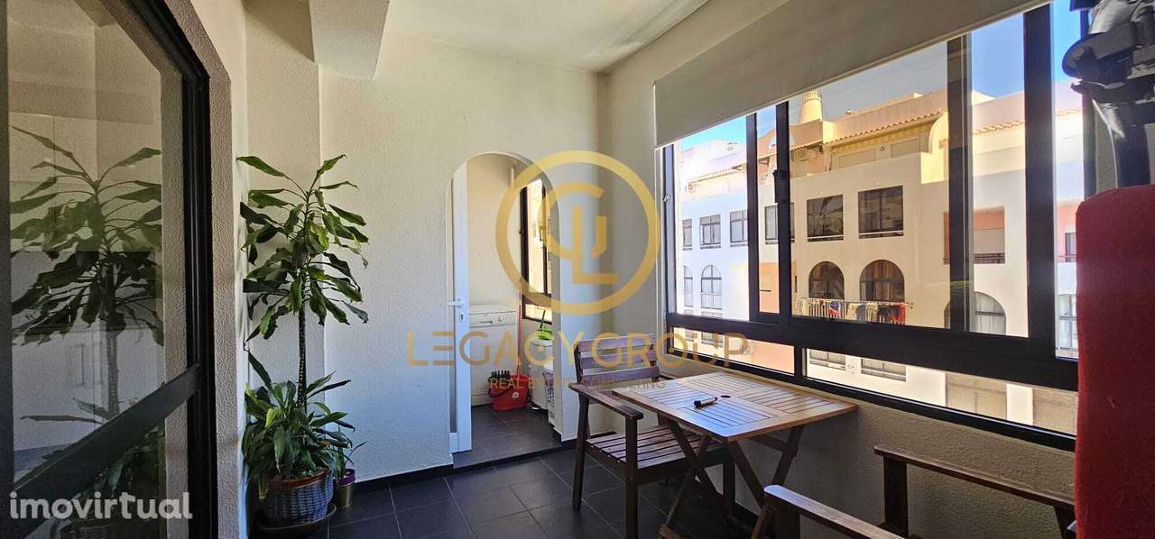 ?️ Apartamento T2 em Quarteira com Vista Mar e Garagem – A 200m da... - Grande imagem: 5/34