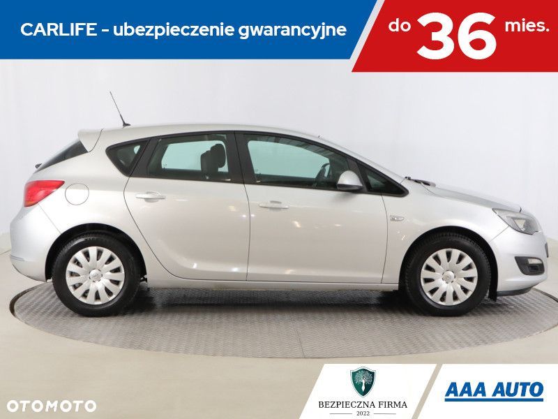 Opel Astra - 8
