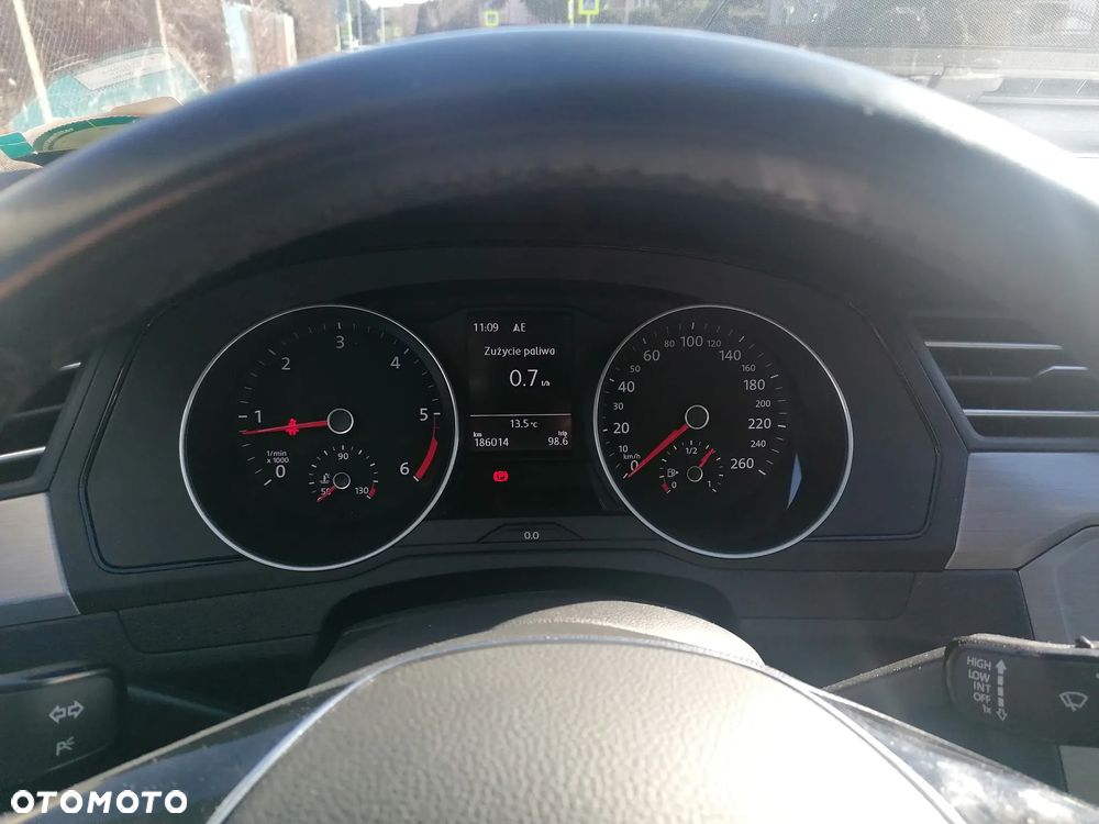 Volkswagen Passat 2.0 TDI BMT Highline - 5