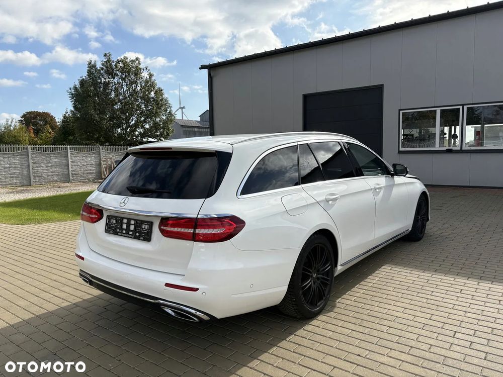 Mercedes-Benz Klasa E 200 d T 9G-TRONIC Avantgarde - 4
