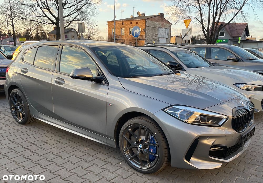 BMW Seria 1 120i M Sport - 3