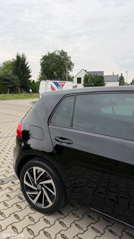 Volkswagen Golf - 12