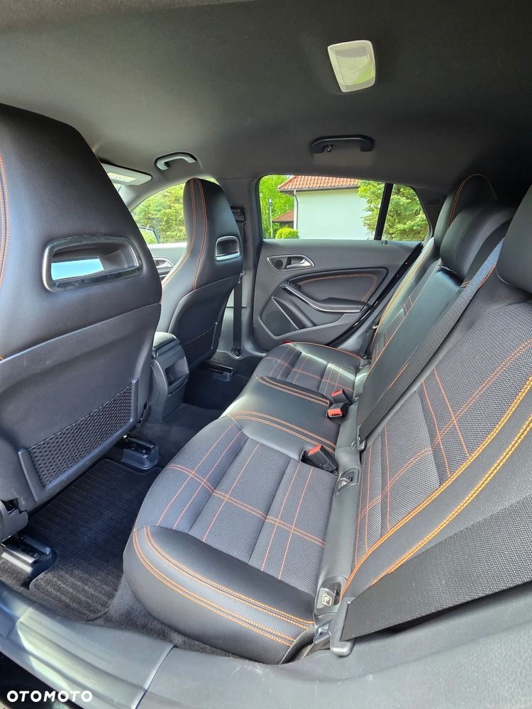 Mercedes-Benz CLA 220 (CDI) d 7G-DCT - 14