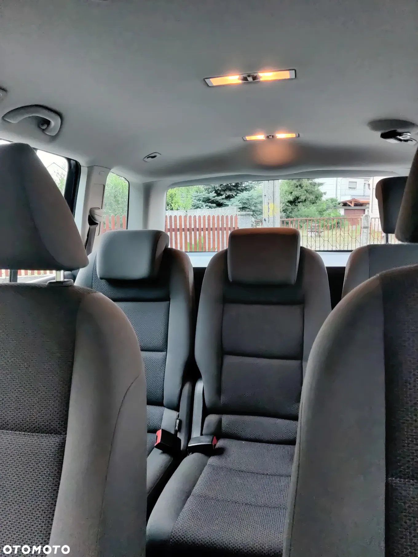 Volkswagen Touran 1.6 TDI DPF BlueMot Comfortline - 5