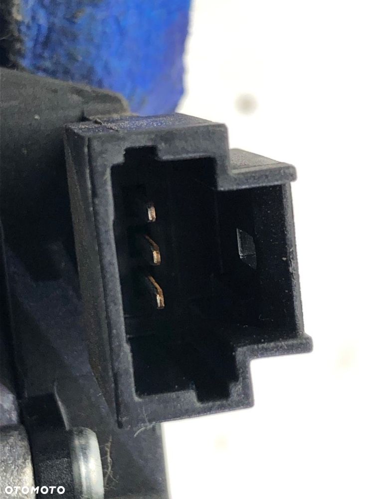 SILNIK WYCIERACZEK TYŁ  CITROEN C4 GRAND PICASSO I (UA_) 2006 - 2013 1.6 HDi 80 kW [109 KM] olej - 3