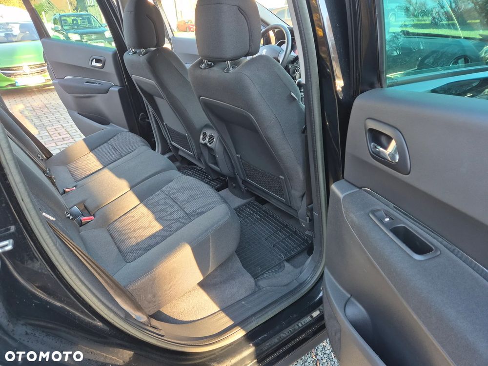 Peugeot 3008 1.6 Allure - 29