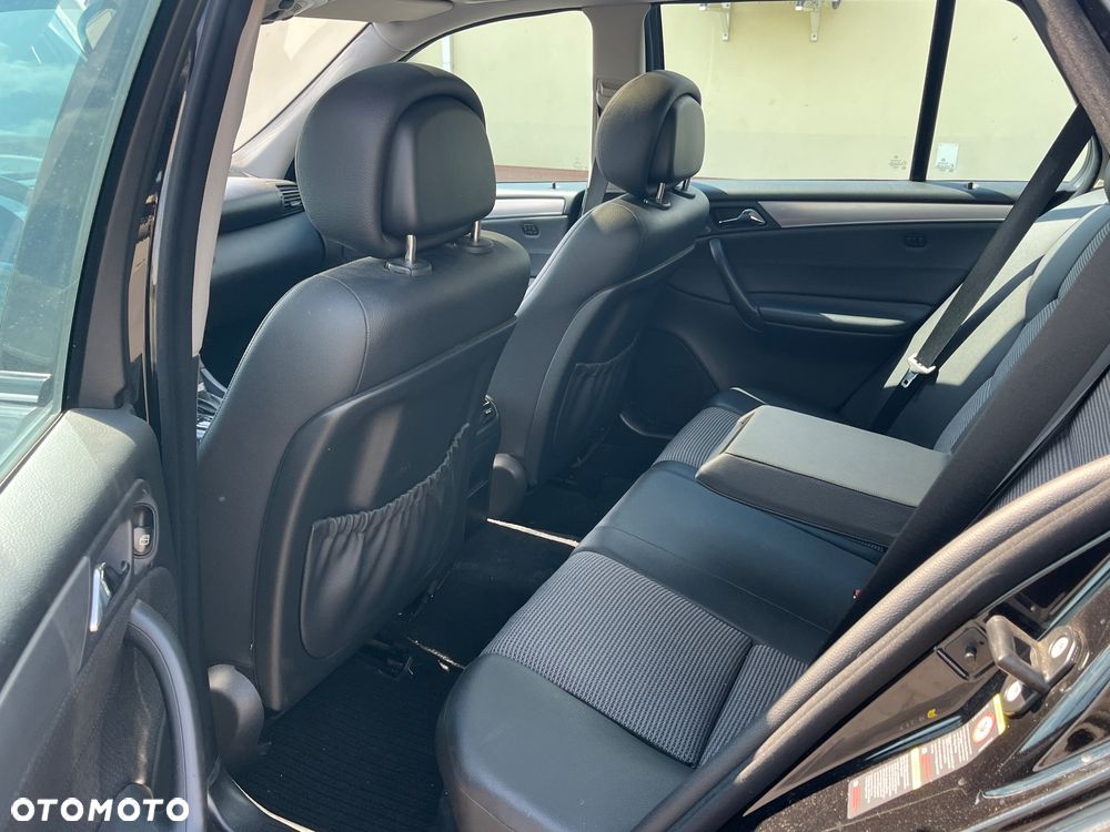 Mercedes-Benz Klasa C 200 Kompressor Automatik Avantgarde - 12