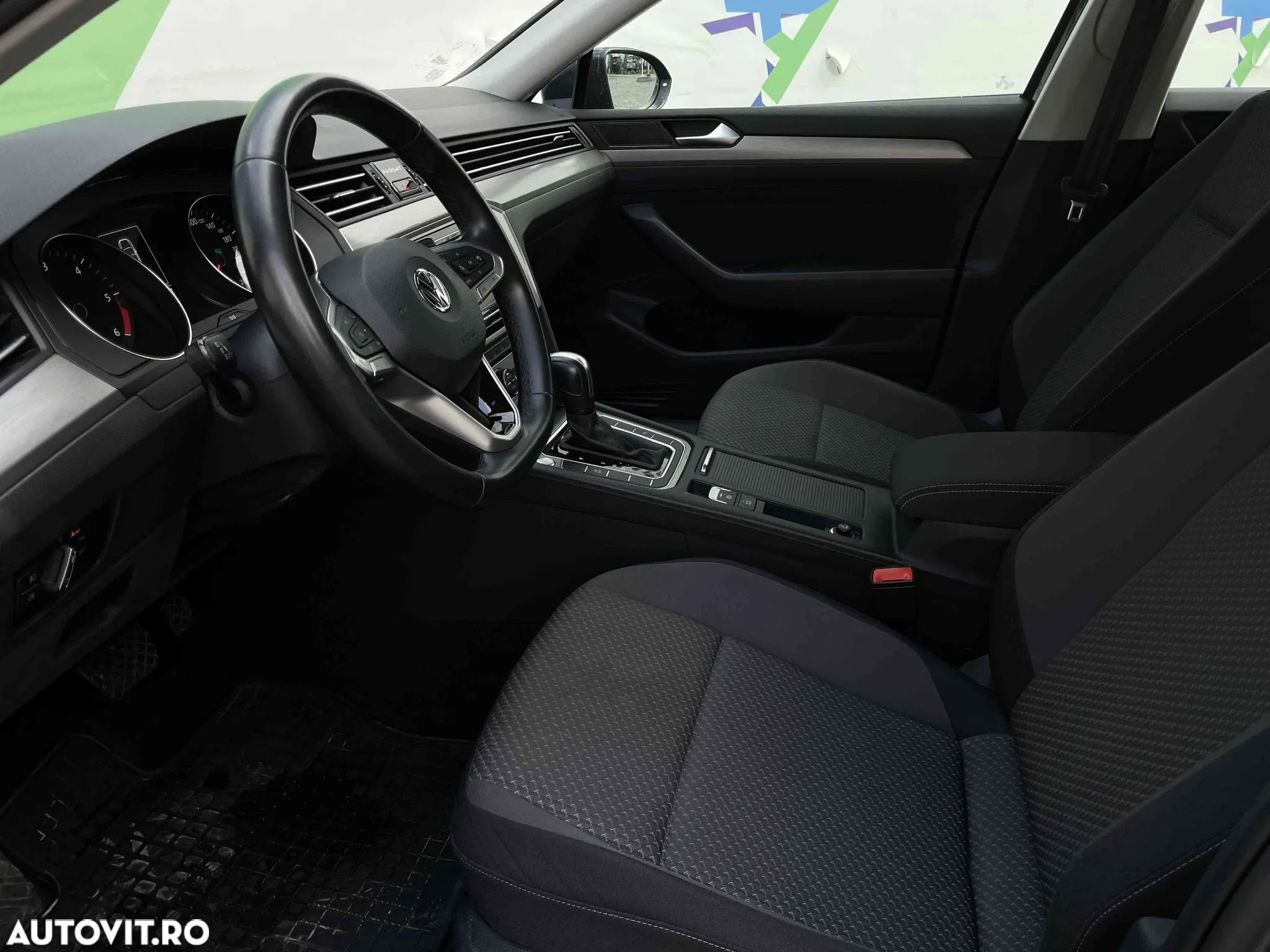 Volkswagen Passat - 14