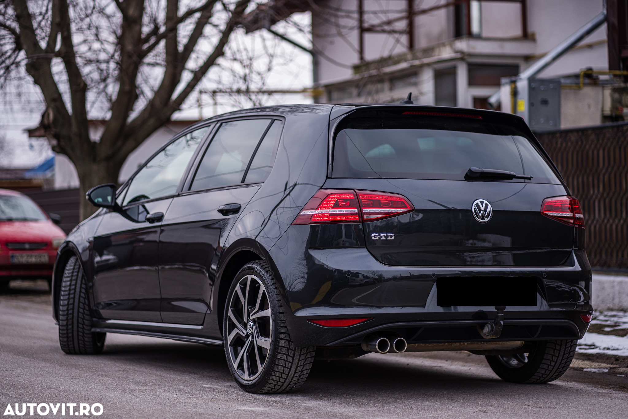 Volkswagen Golf 2.0 TDI GTD - 9