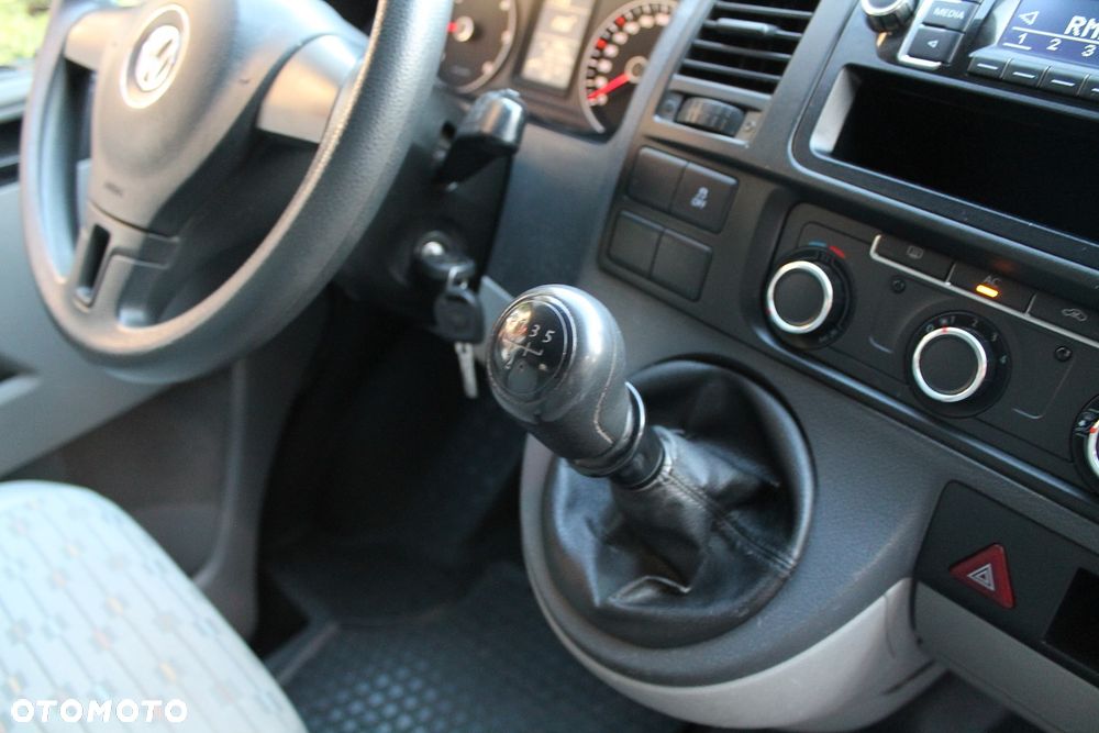 Volkswagen T5 - 21
