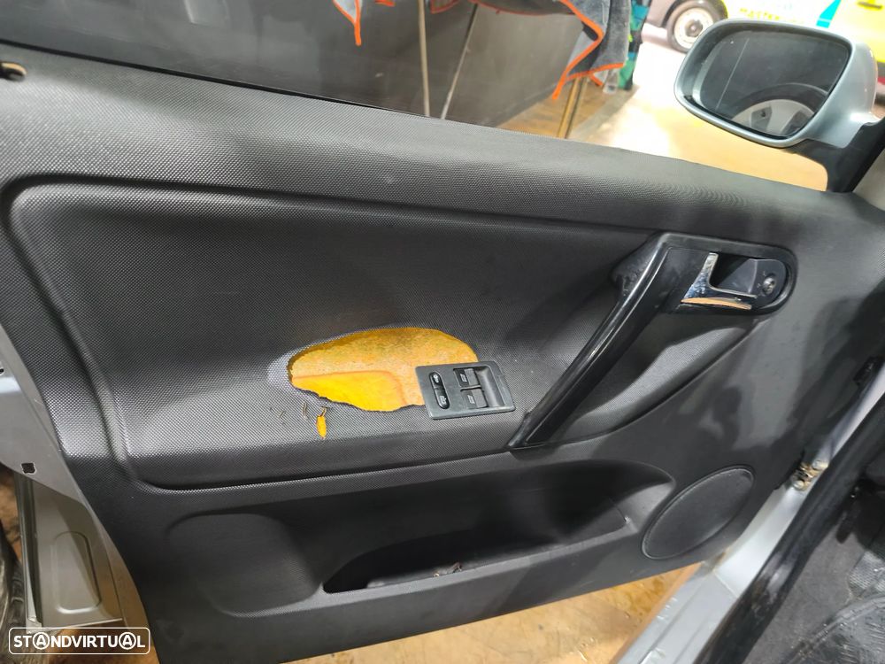 VW Polo 1.4 TDi Confortline ABS+AC - 8