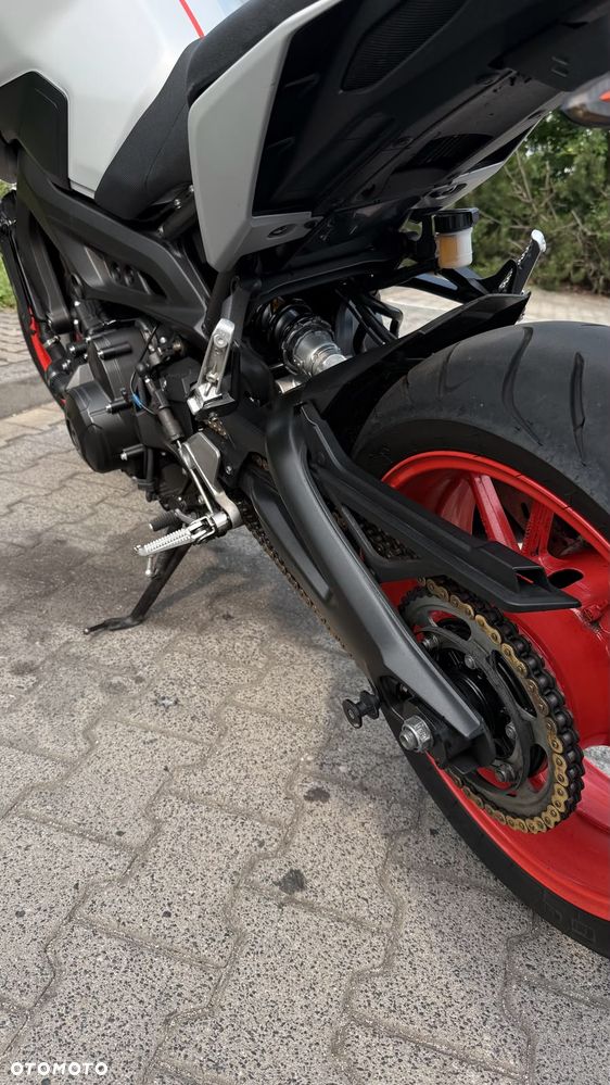 Yamaha MT - 6
