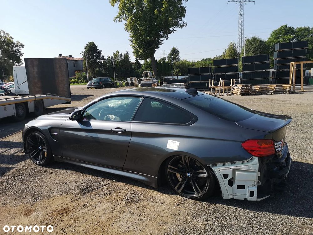BMW M4 - 19