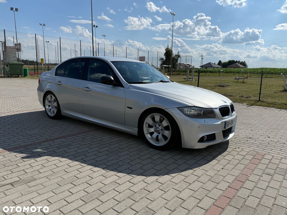 BMW Seria 3 320d Efficient Dynamic Edition Sport Line - 9