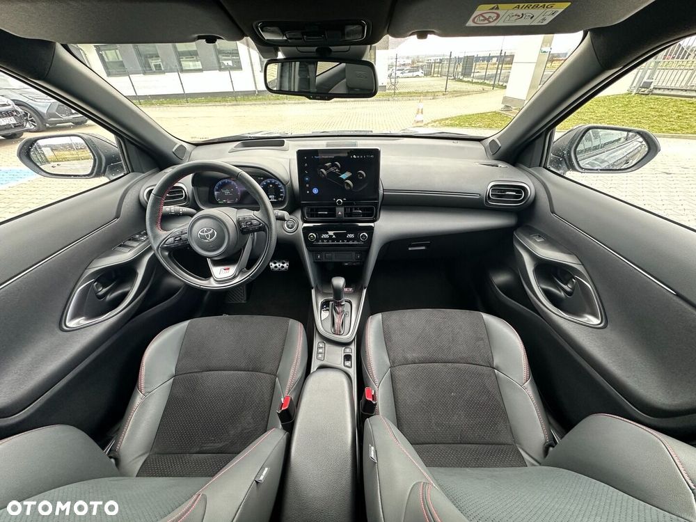 Toyota Yaris Cross Hybrid 1.5 GR Sport - 15