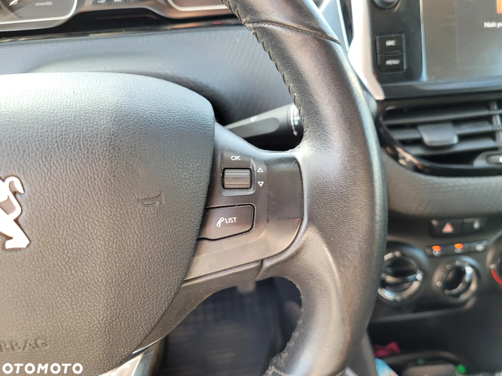 Peugeot 2008 1.2 Pure Tech Access - 11