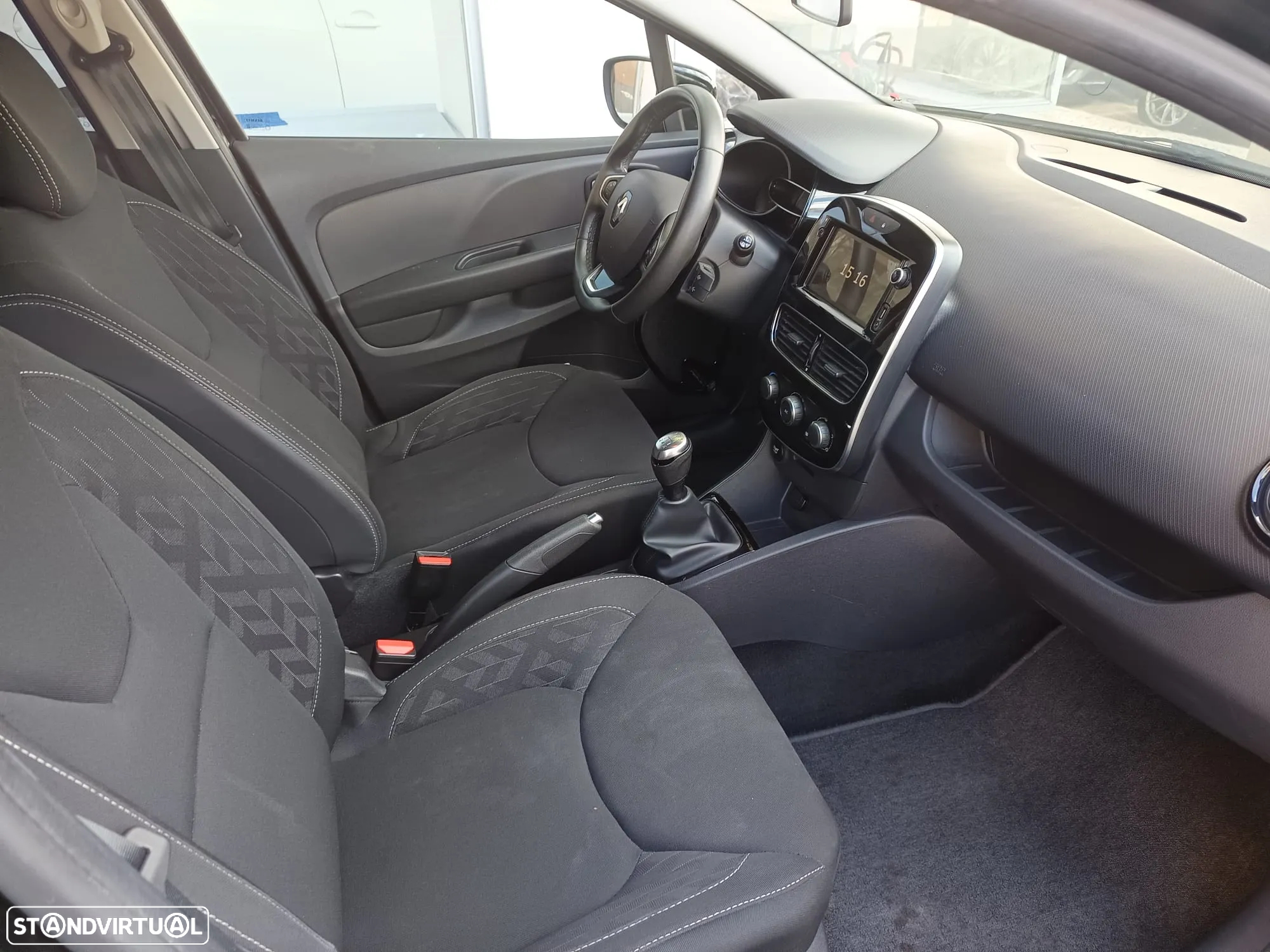 Renault Clio Sport Tourer 0.9 TCe Limited - 3