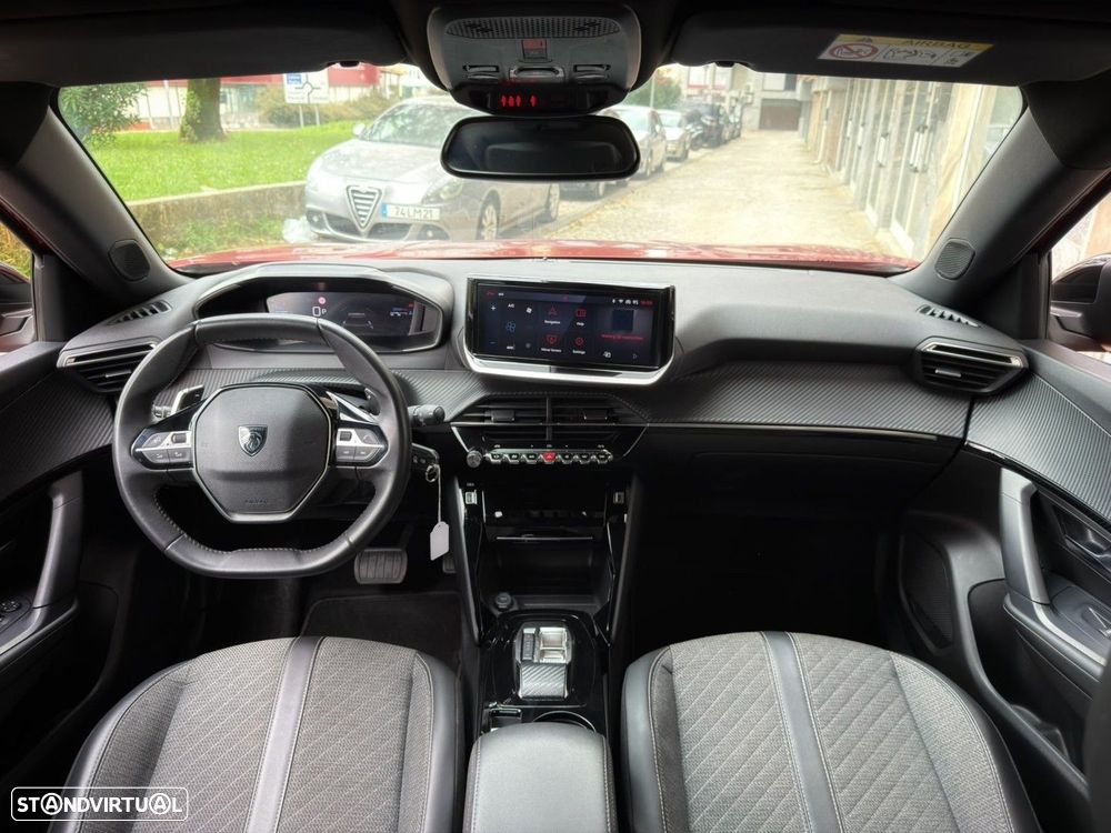 Peugeot 2008 PureTech 130 EAT8 GT - 5