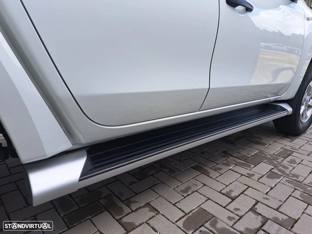 Mitsubishi L200 2.3 DI-D Space Cab Invite 4WD - 7