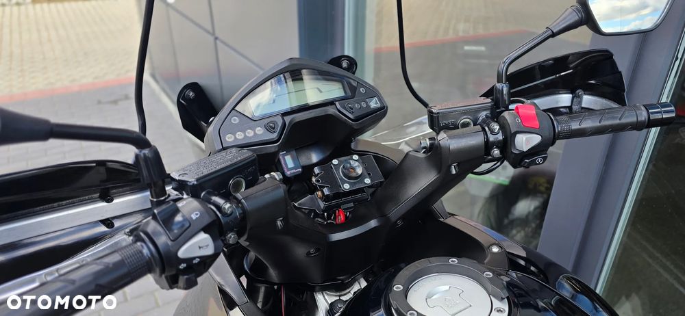 Honda VFR - 34