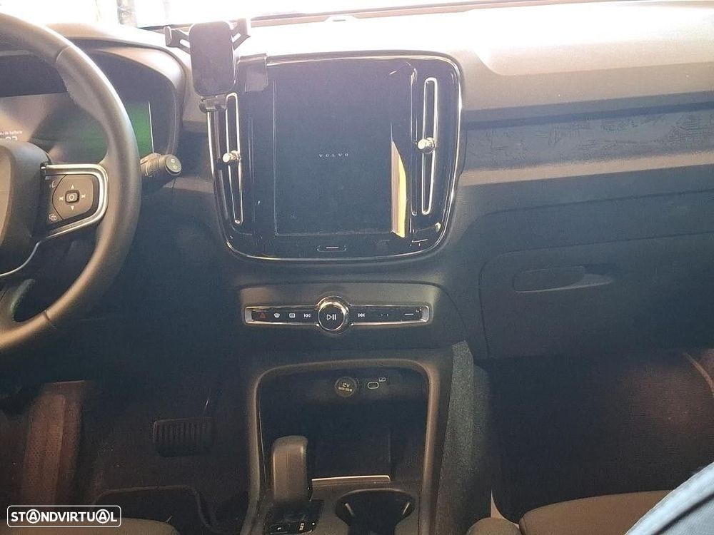 Volvo EX40 82 kWh Single Motor Extended Range Plus - 10