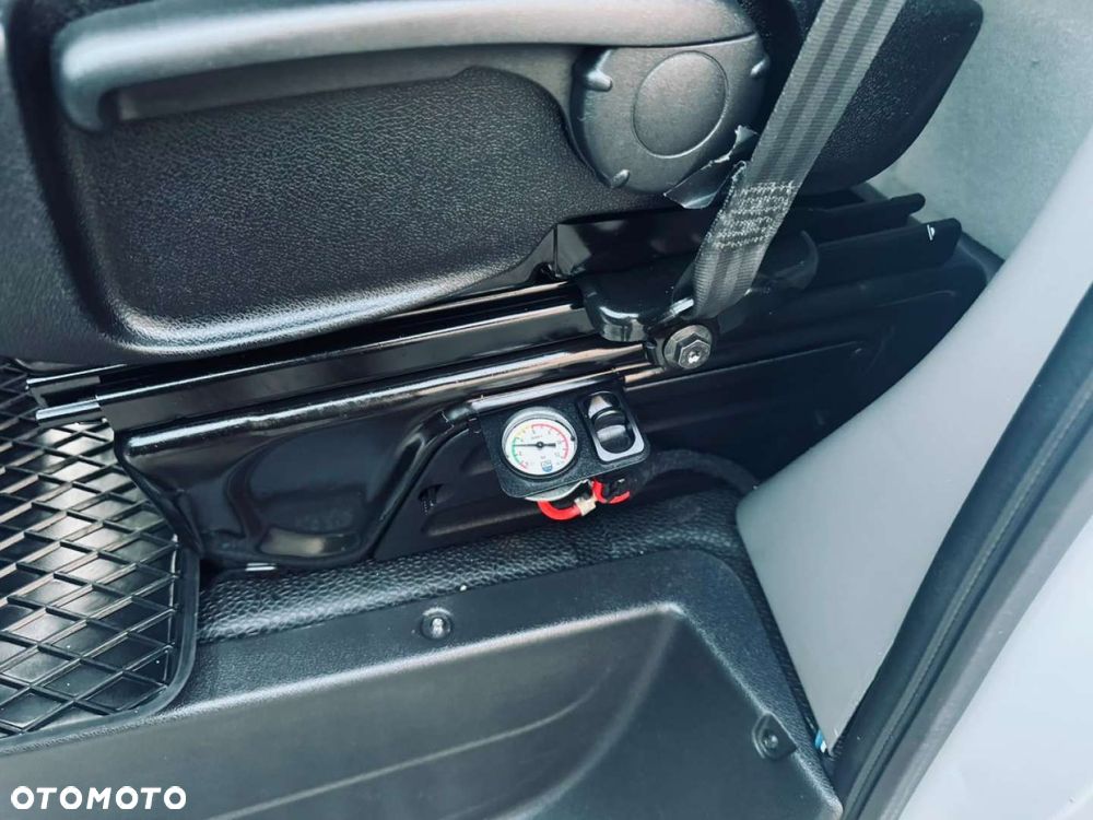 Renault Master 10 europalet zabudowa Carpol - 38