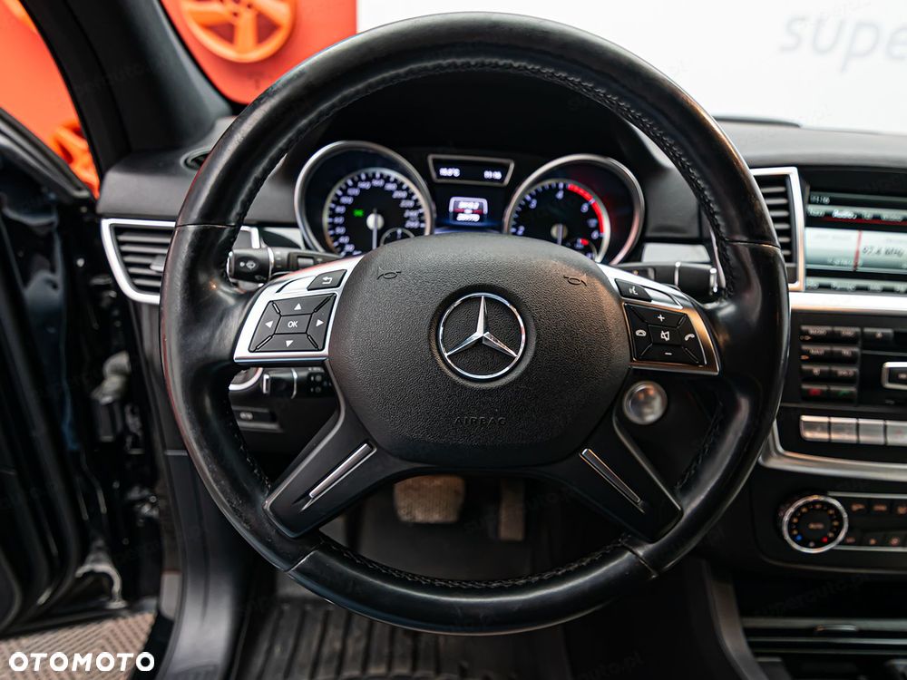 Mercedes-Benz ML 350 BlueTEC 4-Matic - 12