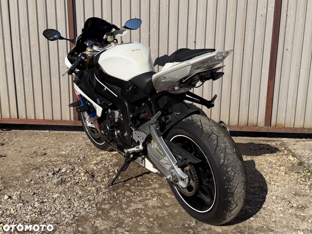 BMW S - 24