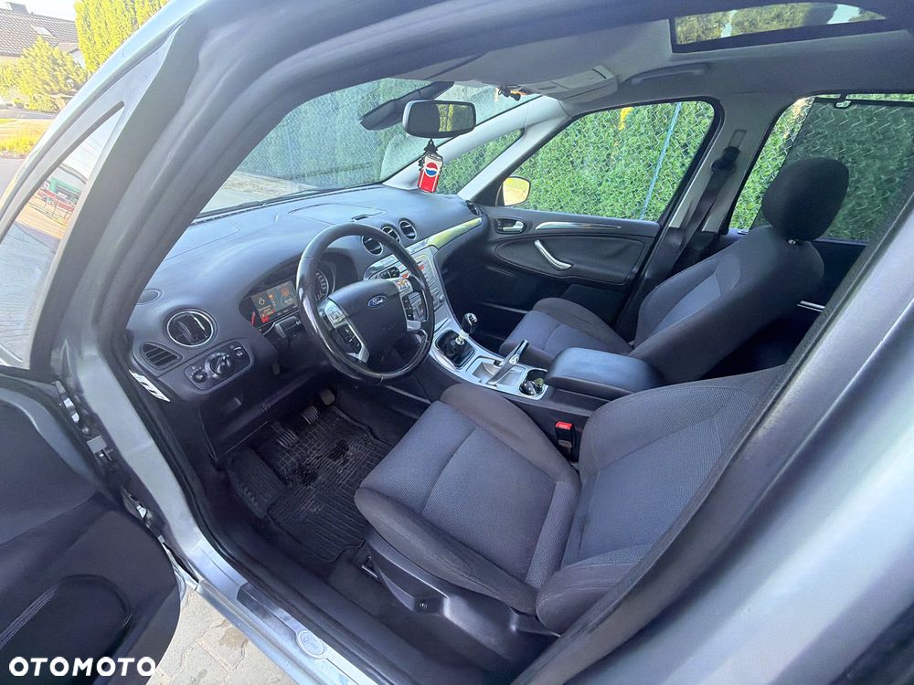 Ford S-Max 2.0 TDCi DPF Ambiente - 29