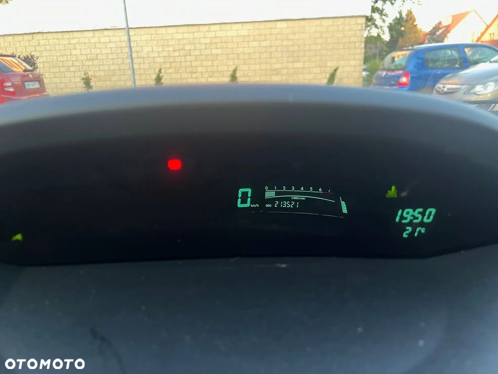 Toyota Yaris - 8