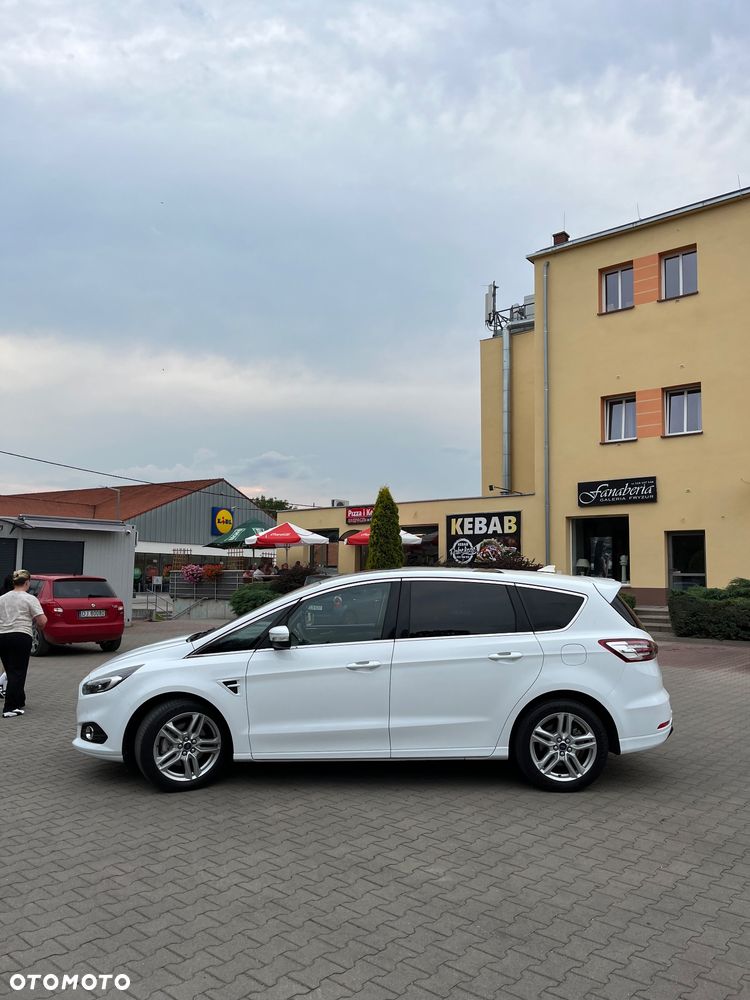 Ford S-Max 2.0 TDCi Titanium PowerShift - 2