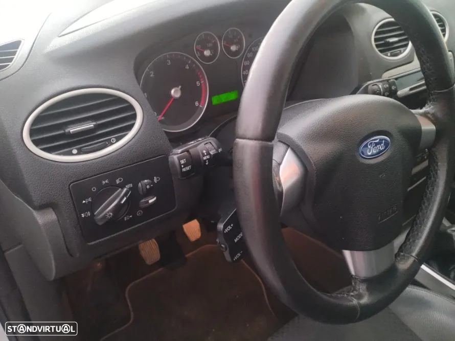 Ford Focus SW 1.6 TDCi Titanium - 13