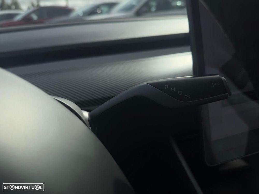 Tesla Model 3 Long-Range Dual Motor AWD - 22