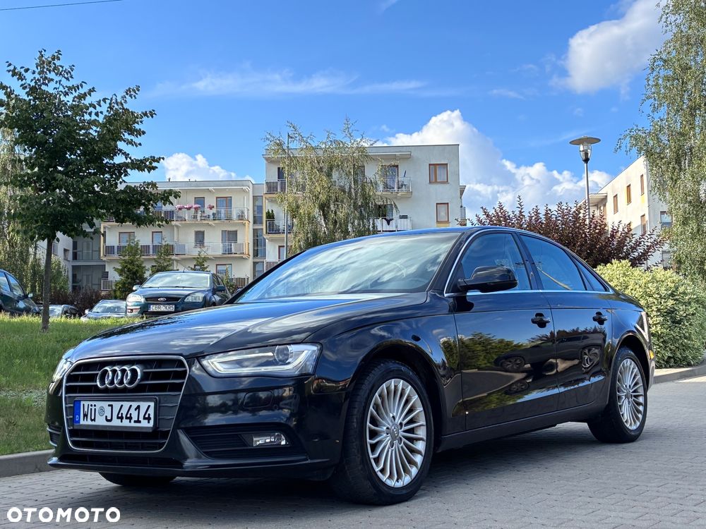 Audi A4 Limousine - 14
