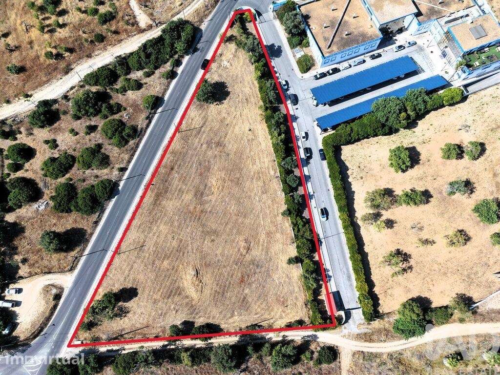 Terreno em Albufeira e Olhos de Água - Grande imagem: 5/9