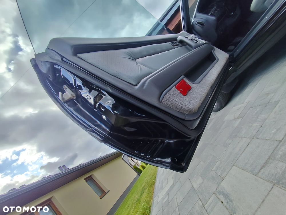 Toyota Supra 3.0 Turbo - 16
