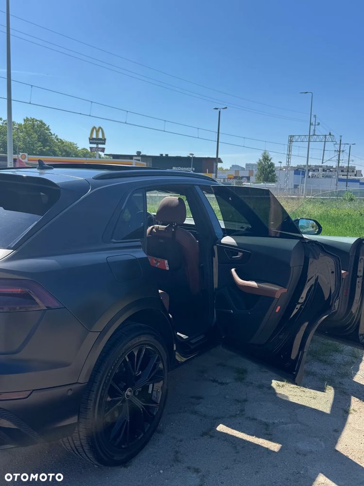 Audi Q8 55 TFSI mHEV Quattro Tiptronic - 4