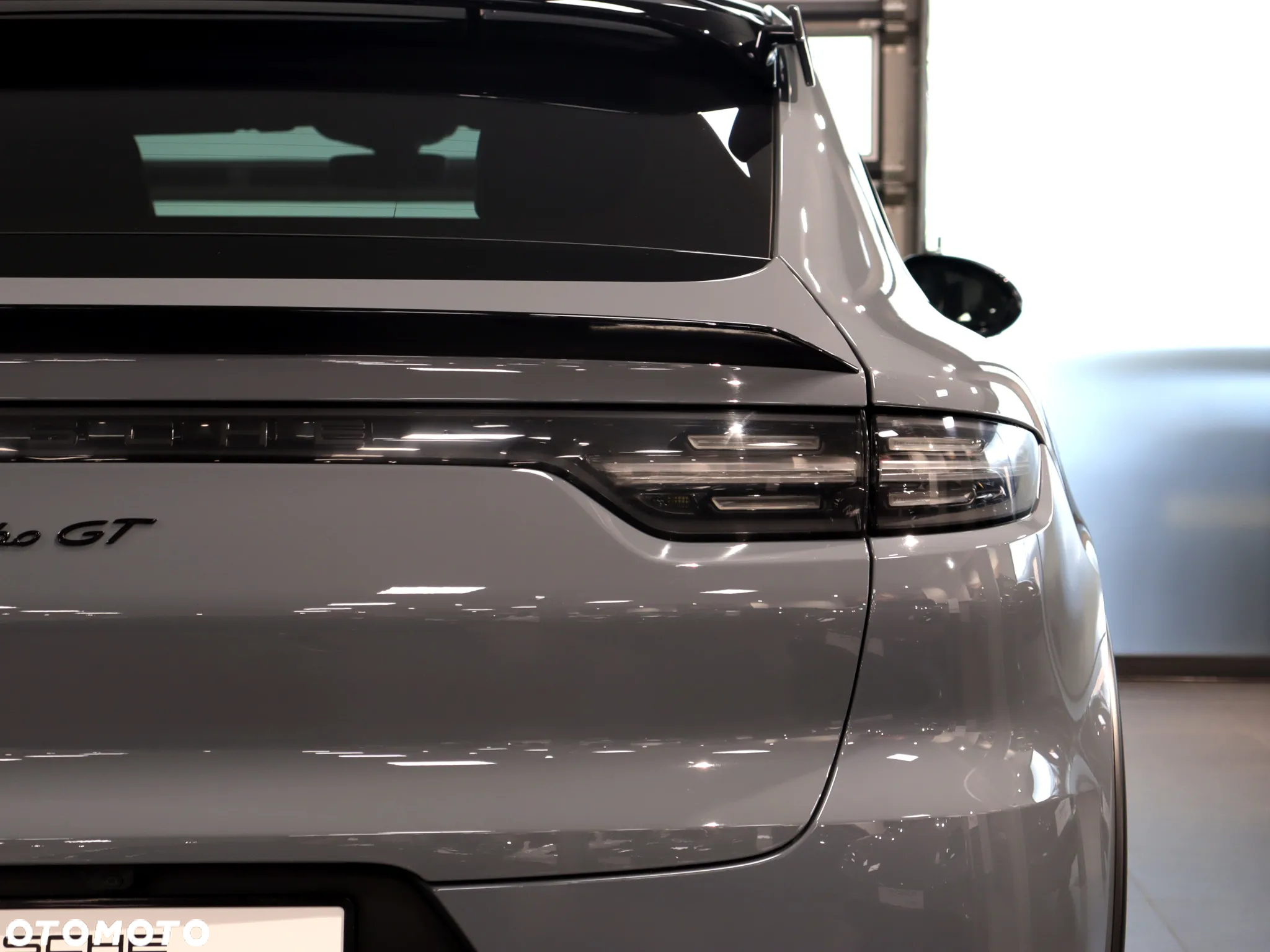 Porsche Cayenne Turbo GT - 10