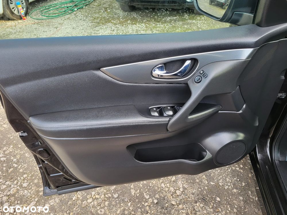 Nissan Qashqai 1.3 DIG-T Tekna+ - 12