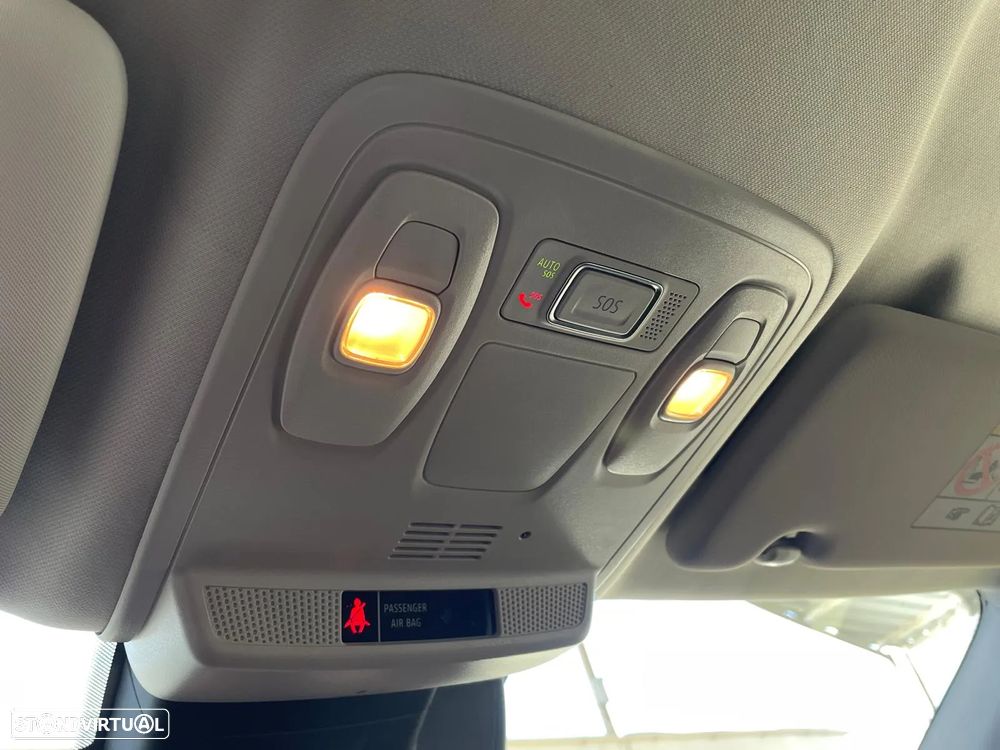 Renault Mégane Sport Tourer 1.5 Blue dCi Intens EDC - 24