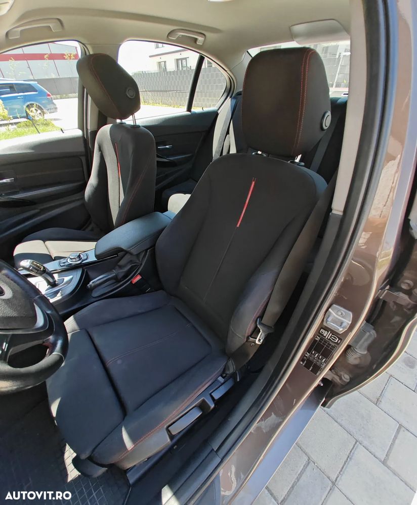 BMW Seria 3 320d Efficient Dynamic Edition Aut. - 13