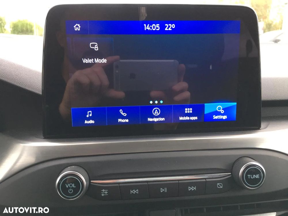 Ford Focus Turnier 1.5 EcoBlue Start-Stopp-System TITANIUM DESIGN - 37