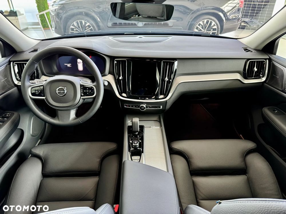 Volvo V60 B4 B Plus Dark - 8